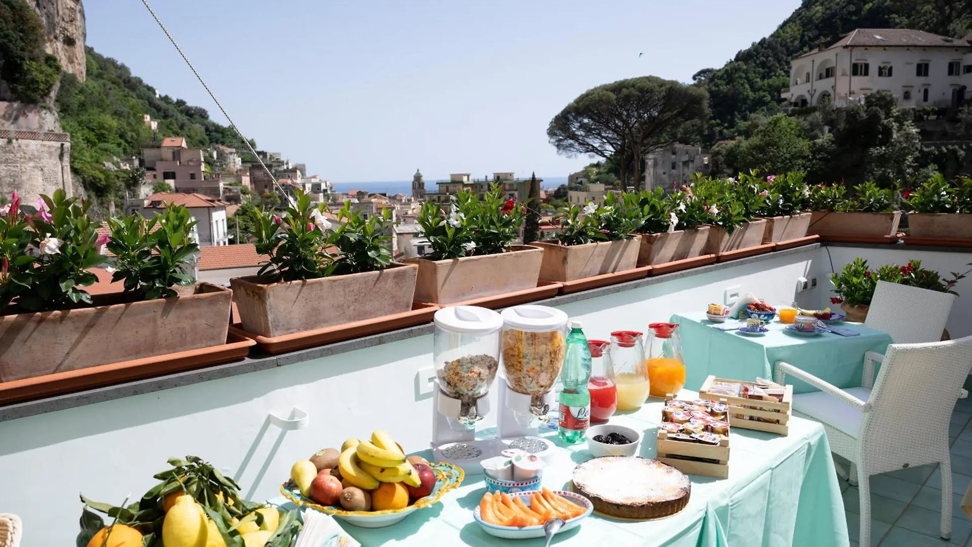 Valle D'Amalfi Suites 2*, Amalfi