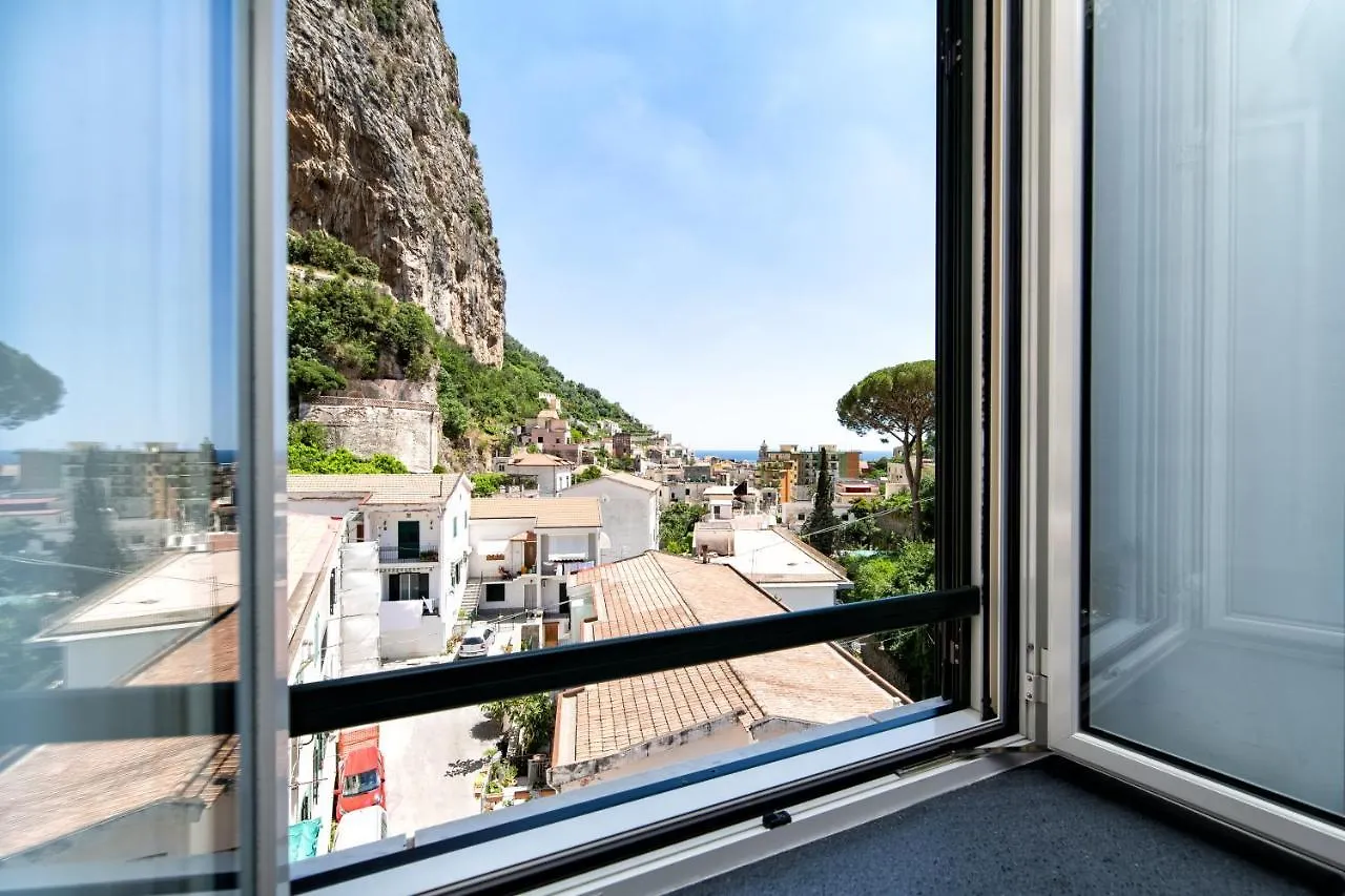 Valle D'Amalfi Suites إيطاليا